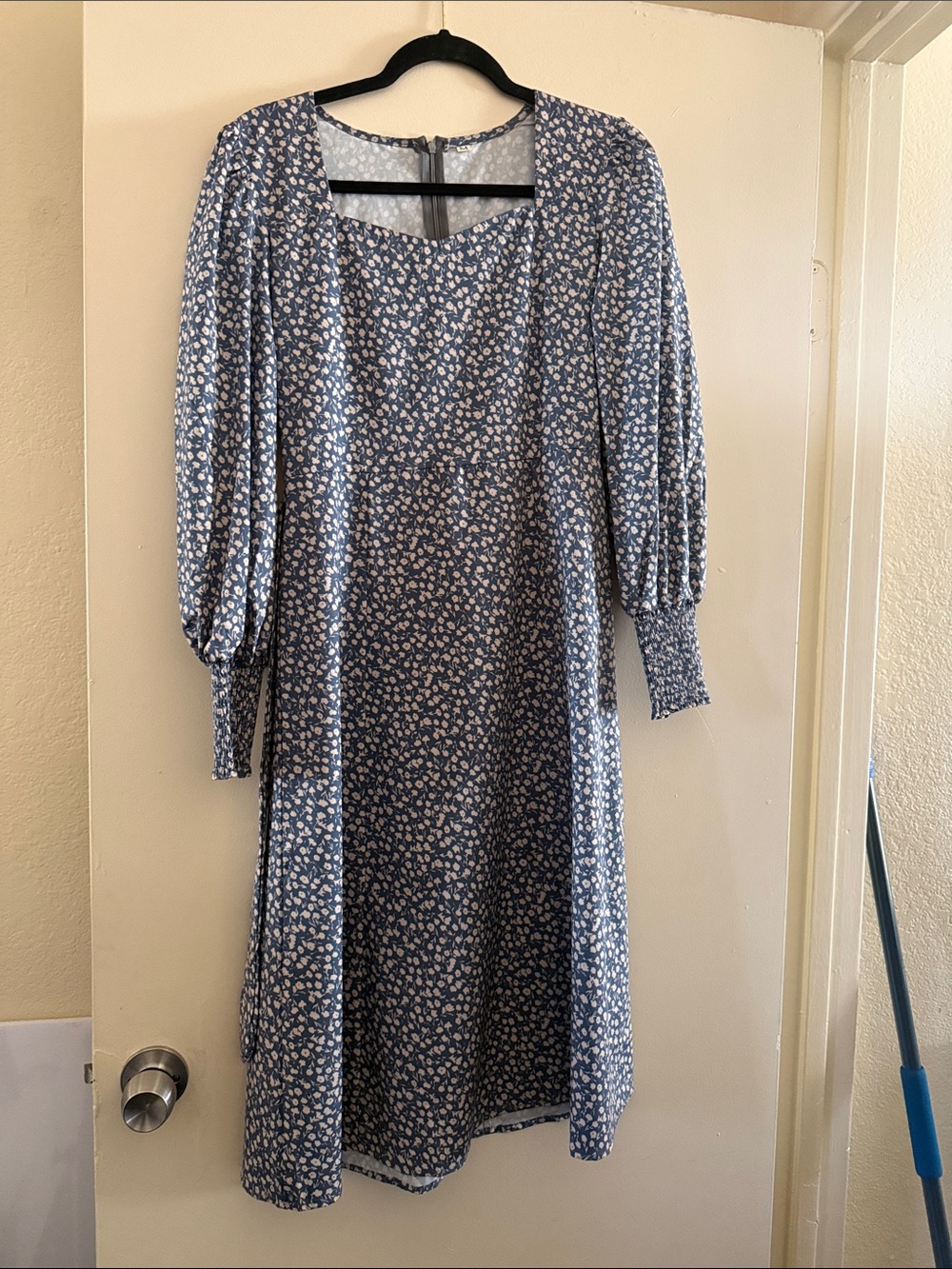 SHEIN Blue Floral Square-Neck Puff Sleeve Midi Dress